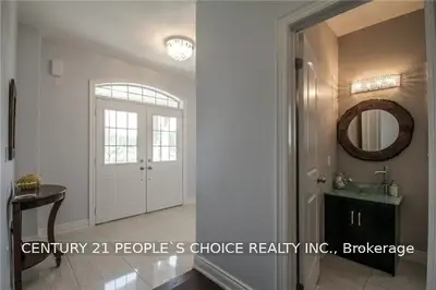 74 Bramsey Street, Georgina, On L0e 1r0