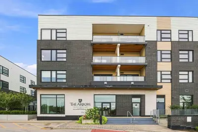 555 William Graham Drive 238, Aurora, On L4g 4h9