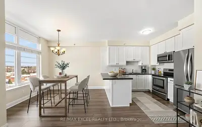 12 Woodstream Boulevard 520, Vaughan, On L4l 8c3