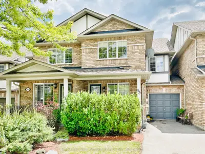 89 Warren Bradley Street, Markham, On L6c 2x4