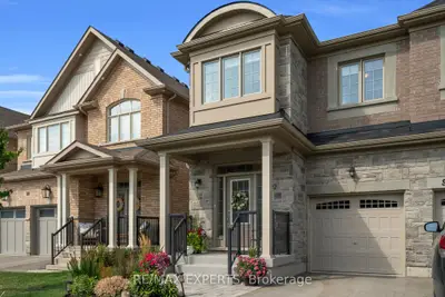 92 Robb Thompson Road, East Gwillimbury, On L0g 1m0