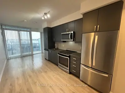 7895 Jane Street 301, Vaughan, On L4k 2m7