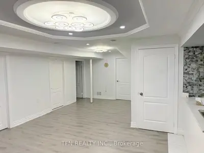 2 Irwin (basement) Place, Bradford West Gwillimbury, On L3z 0h7
