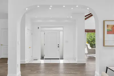 18 Yongeview Avenue, Richmond Hill, On L4c 7a4