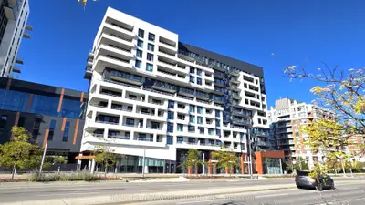 8 Rouge Valley Drive W 607, Markham, On L6g 0g8
