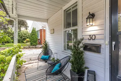 30 Elizabeth Street S, Richmond Hill, On L4c 3v4