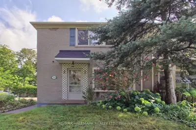 339 Neal Drive, Richmond Hill, On L4c 3l3