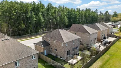 121 Centre Street, Essa, On L0m 1b0