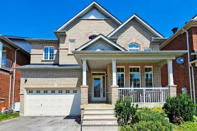 38 Billingham Heights, Aurora, On L4g 7y1