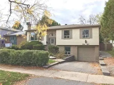 38 Penwick Crescent, Richmond Hill, On L4c 5b4