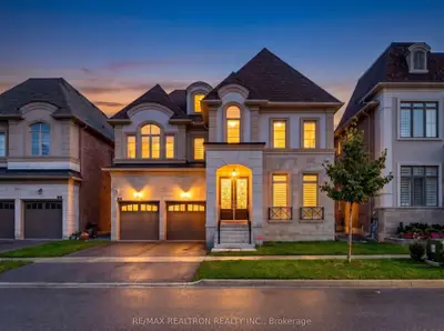209 Hillsview Drive, Richmond Hill, On L4c 4l8