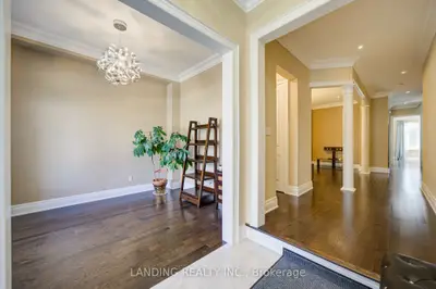 57 Strawbridge Farm Drive, Aurora, On L4g 0l2