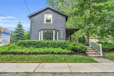 18967 Leslie Street 2a, East Gwillimbury, On L0g 1v0