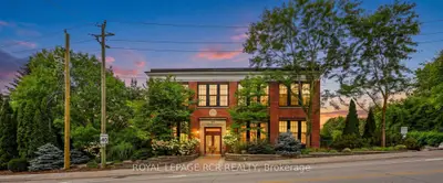 543 Timothy Street 207, Newmarket, On L3y 1r1
