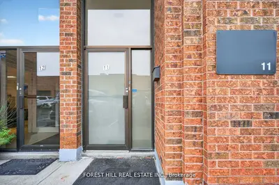 241 Edgeley Boulevard 11, Vaughan, On L4k 3y6