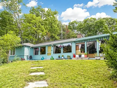 242 Ridge Road, Aurora, On L4g 0m3