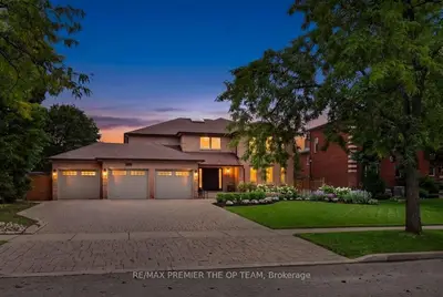 155 Dianawood Ridge, Vaughan, On L4l 6w9