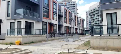 12 David Eyer Road 1230, Richmond Hill, On L4s 0n3