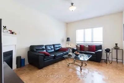 144 Greenview Circle, Vaughan, On L6a 0b6