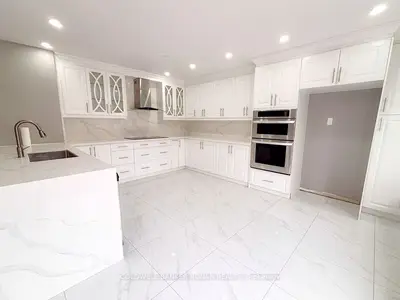 7 Kidd Crescent, New Tecumseth, On L9r 0e1