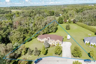 44 Deer Ridge Road, Uxbridge, On L0c 1a0