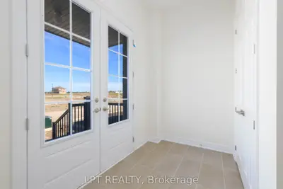 32 Max Bulmer Court, Georgina, On L3x 3j9