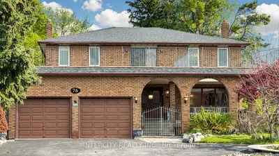 76 Spruce Avenue, Richmond Hill, On L4c 6w1