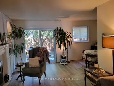 6 Bowman Way 147, Markham, On L3t 4z7
