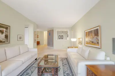 25 Austin Drive 817, Markham, On L3r 8h4