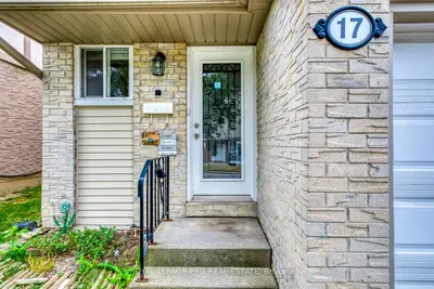 17 New Port Way, Markham, On L3t 5g3