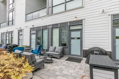261 Broward Way 42, Innisfil, On L9s 0j5