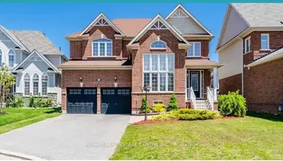 13 LIONS Court, Essa, ON L0M 1B5