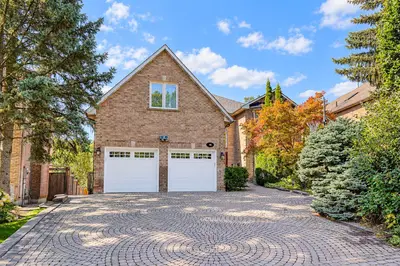 44 Prince Edward Boulevard, Markham, On L3t 7g1