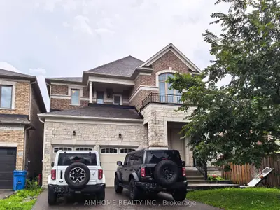706 Harry Douglas Street, Newmarket, On L3x 0j8