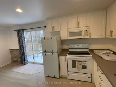 204 Bayview Avenue Lower, Georgina, On L4p 2t2