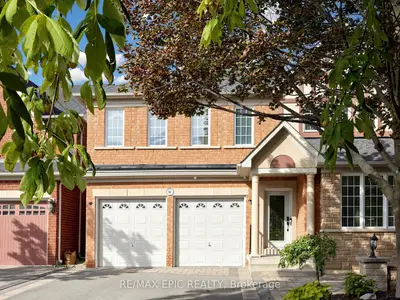6 Malta Court, Richmond Hill, On L4e 5e2