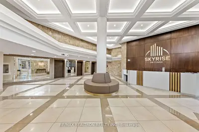 7300 Yonge Street 210, Vaughan, On L4j 7y5