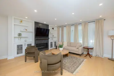 164 Steeles Avenue E, Markham, On L3t 1a5