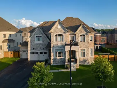 43 Sir Henry Court, King, On L7b 0p5