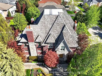 28 Long Hill Drive, Richmond Hill, On L4e 3m5