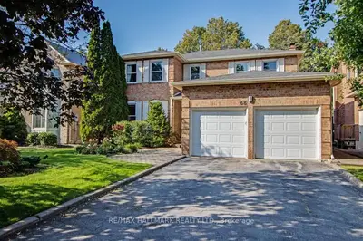 48 Lambert Road, Markham, On L3t 7e3