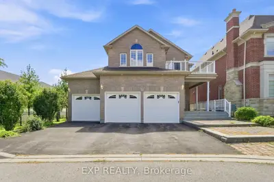 33 Valleyford Avenue, Richmond Hill, On L4c 0a7