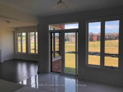 8 Yarrow Lane, East Gwillimbury, On L9n 0t4