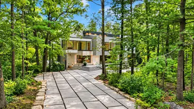 60 Forest Ridge Road, Richmond Hill, On L4e 3l8