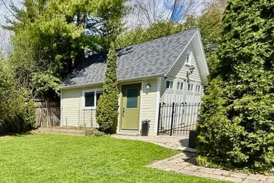 64 Powell Street, Richmond Hill, On L4c 4s4