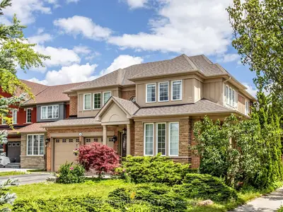3 Lisa Brown Court, Richmond Hill, On L4e 4k9