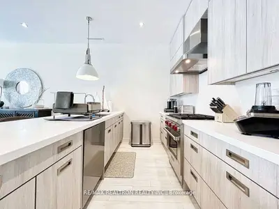 3659 Ferretti Court, Innisfil, On L9s 0n6