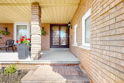 312 Valeria Boulevard, Vaughan, On L4l 6v7