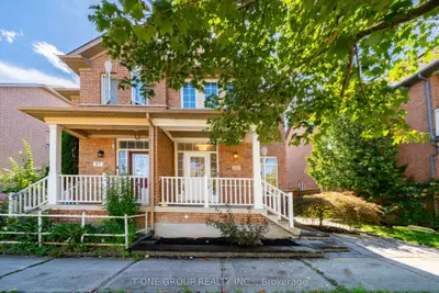 55 Rainbow Valley Crescent, Markham, On L6e 1z1