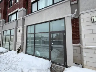 220 Dissette Street 3, Bradford West Gwillimbury, On L3z 3g8